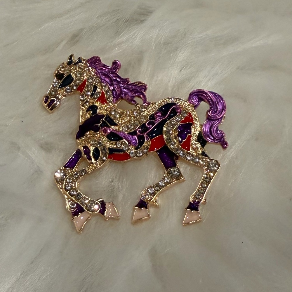 Sparkling Horse Brooch with Purple Accents - Picture 3 of 6
